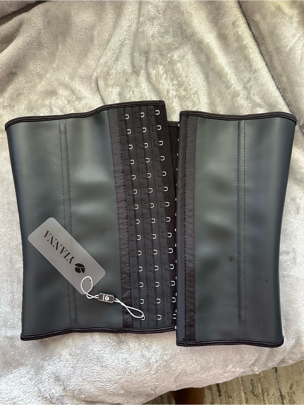 VIANNA Black Hook-and-Eye Waist Trainer Corset